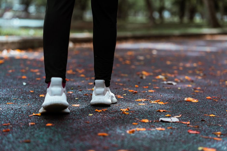 how to make heels less loud when walking