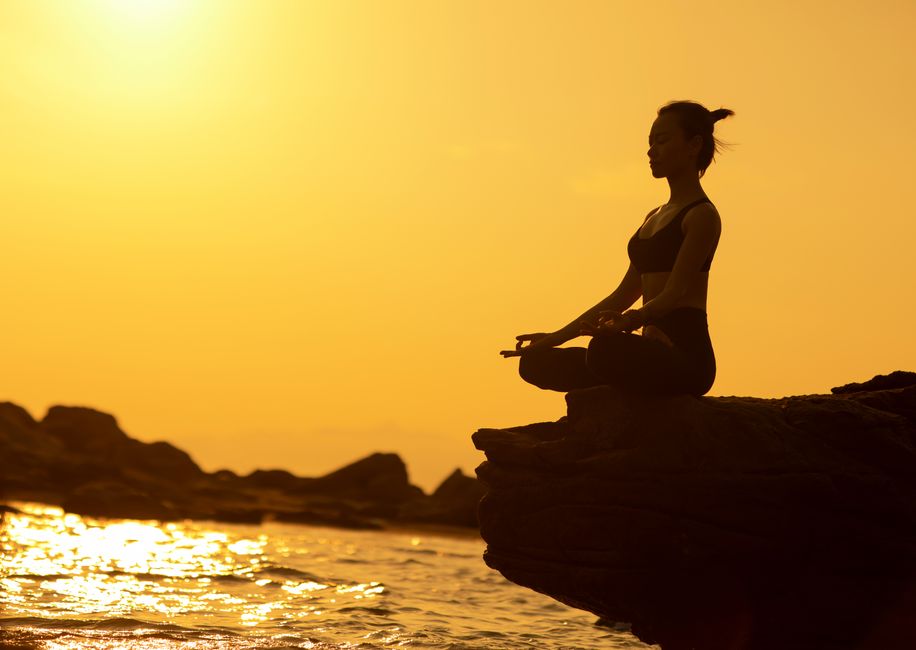 how to make peace with your past when it still hurts