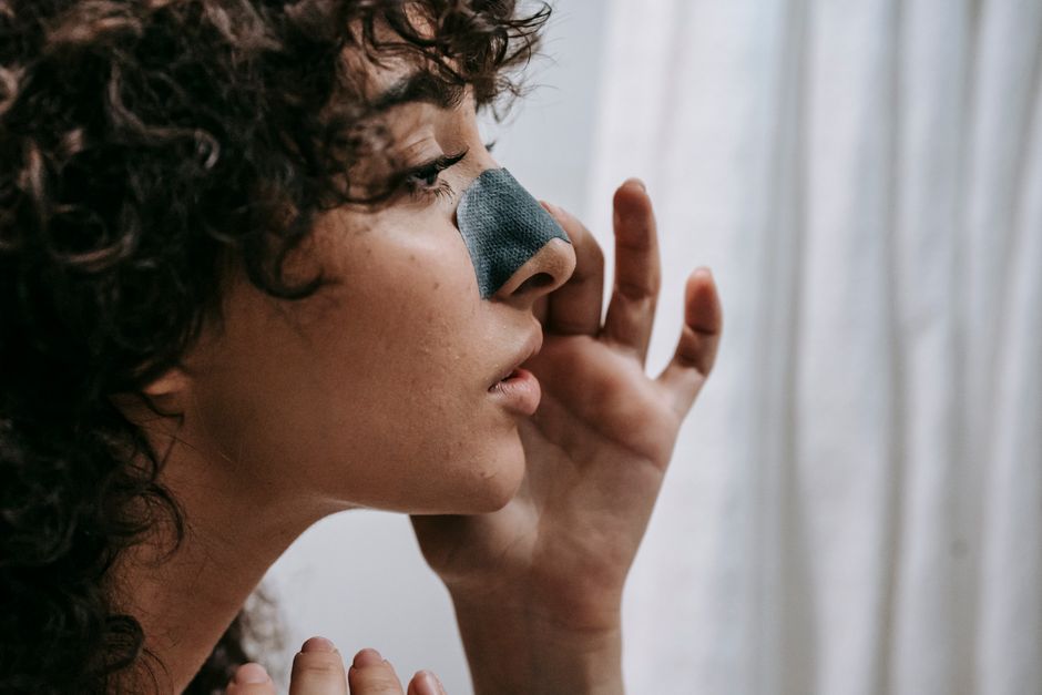 how to make saline solution for your nose at home
