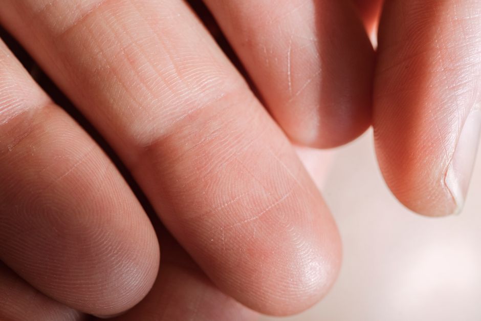 how to not leave fingerprints on any surface