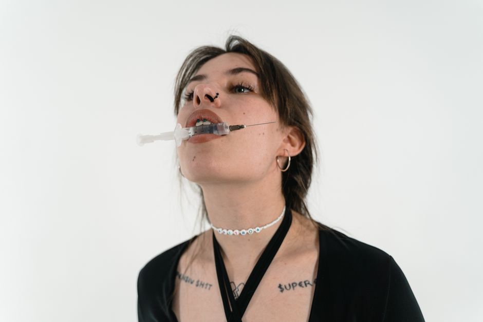 how to put in a nose ring