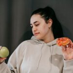 how to reduce food cravings with science backed steps