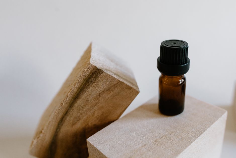 how to remove formaldehyde from wood furniture at home
