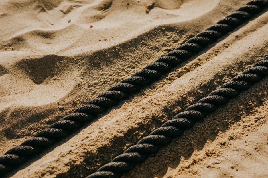 how to sand without dust spreading everywhere