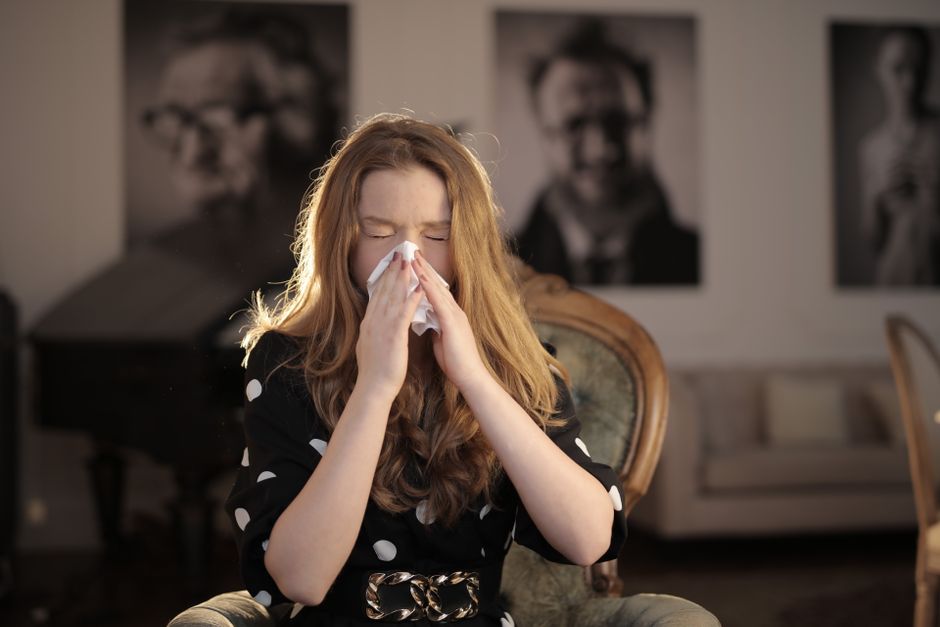 how to stop sneezes triggers relief and when to worry