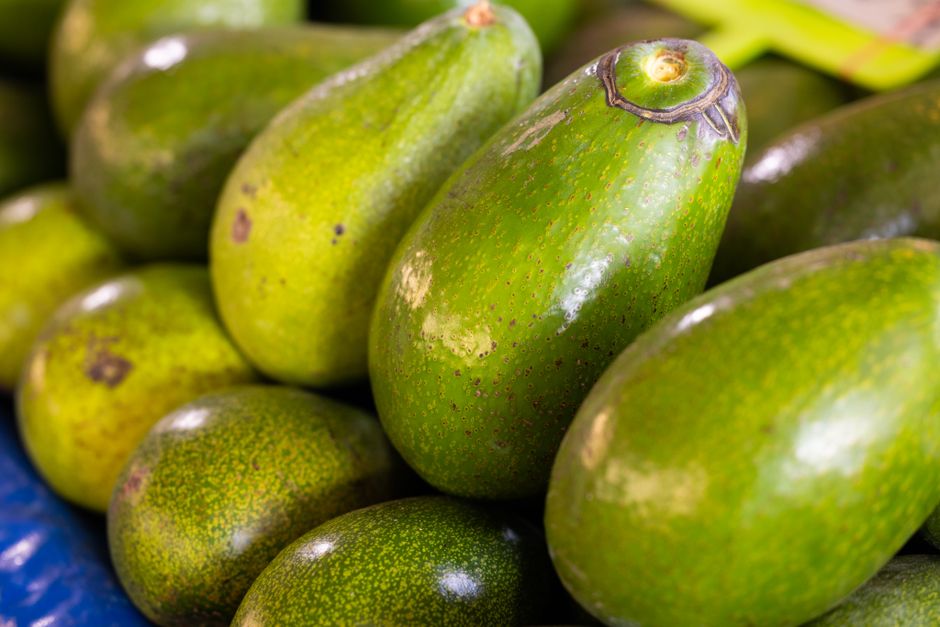 how to tell when avocados are ready to eat