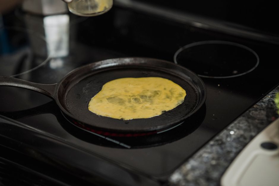 how to temper egg yolks without scrambling them