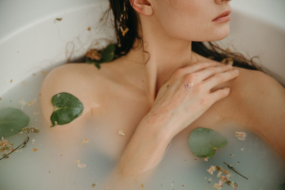 how to treat a hot water burn first aid steps