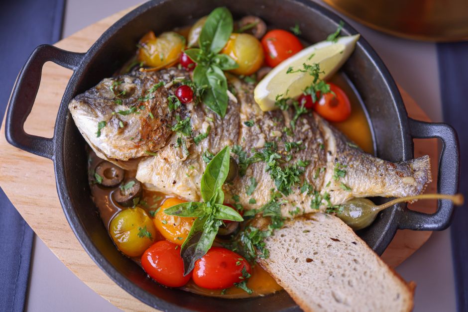 how to treat cast iron frying pans