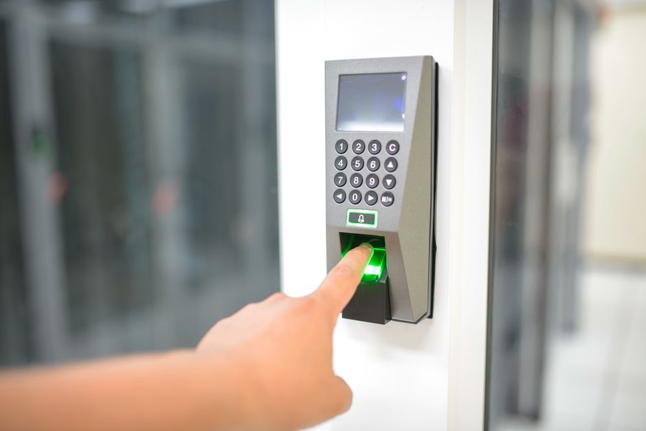 how to unlock a push bar door from the outside