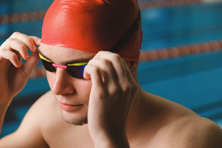 how to use a swimming nose clip fit adjust stay on