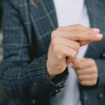 how to write sign language glossing and signwriting