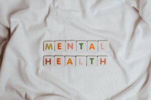is bipolar disorder considered a psychotic disorder