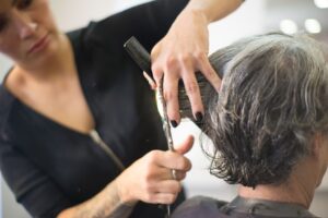 is cutting your own hair a sign of mental illness