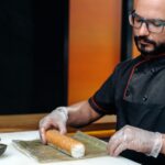 is it safe to eat raw salmon