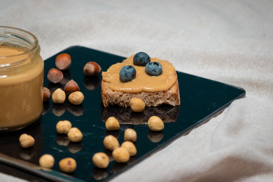 is peanut butter good or bad for cholesterol