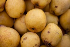 is pear skin good for you benefits and safety