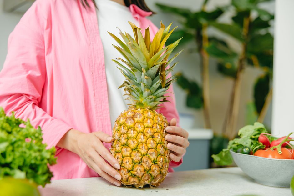pineapple help with digestion