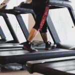walking on a treadmill burn fat
