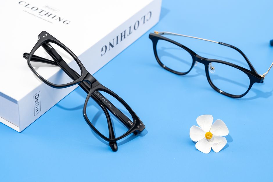what are presbyopic glasses and how do they work