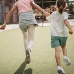 what are the signs of adhd in kids and adults