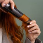 what causes involuntary toe curling