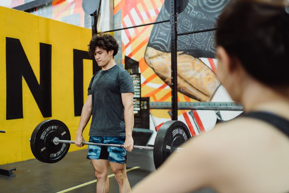 what do deadlifts work