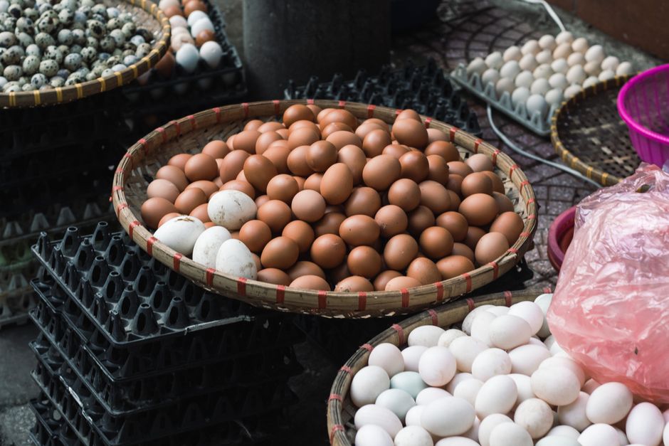 what do duck eggs taste like