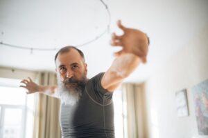 what does beard oil do