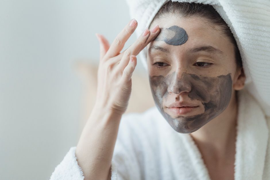 what does charcoal cleanser do for your skin