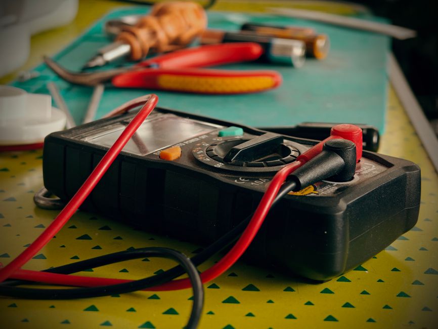 what does vdc mean on a multimeter and how to measure it