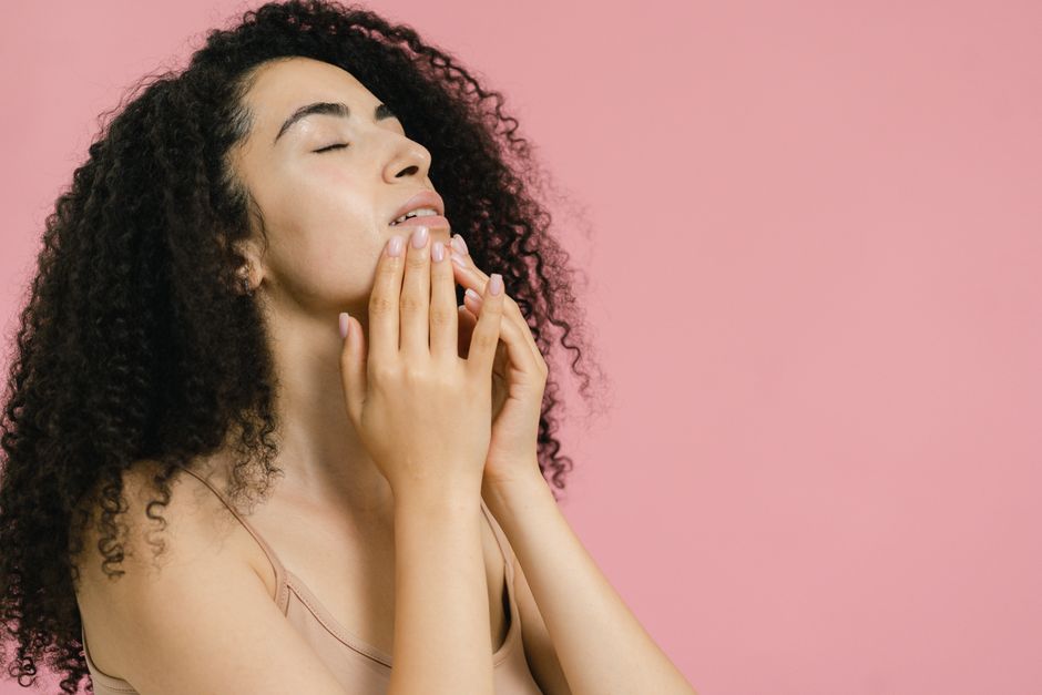 what happens to your skin as you age