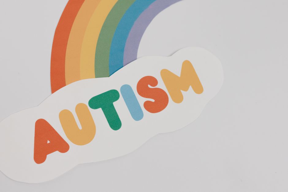 what is severe autism signs behaviors and risks