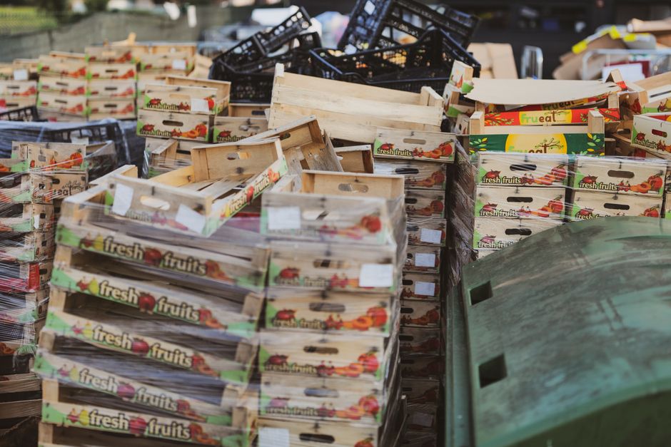 what is the food supply chain and how does it work