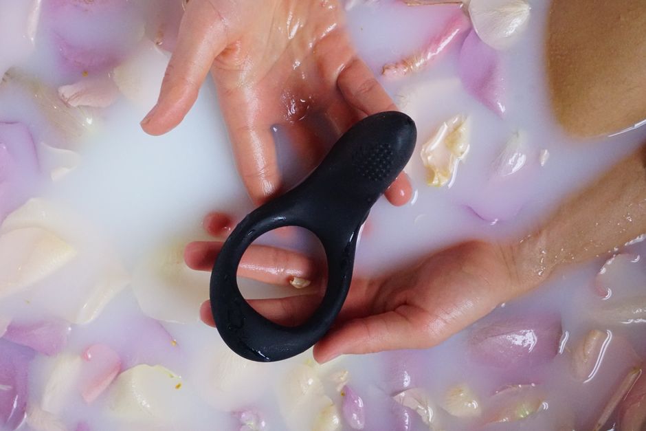 what is the purpose of a cock ring