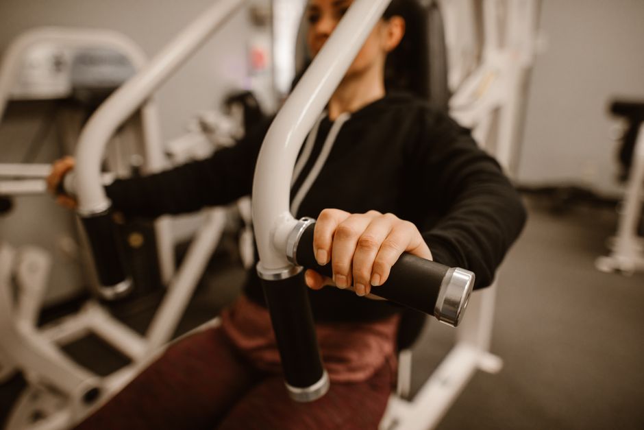 what muscles do a leg press work