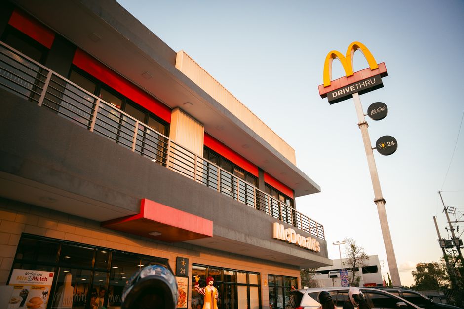 what's the healthiest thing at mcdonald's