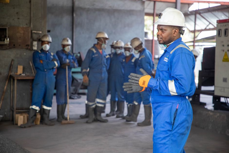which employees need an asbestos medical examination