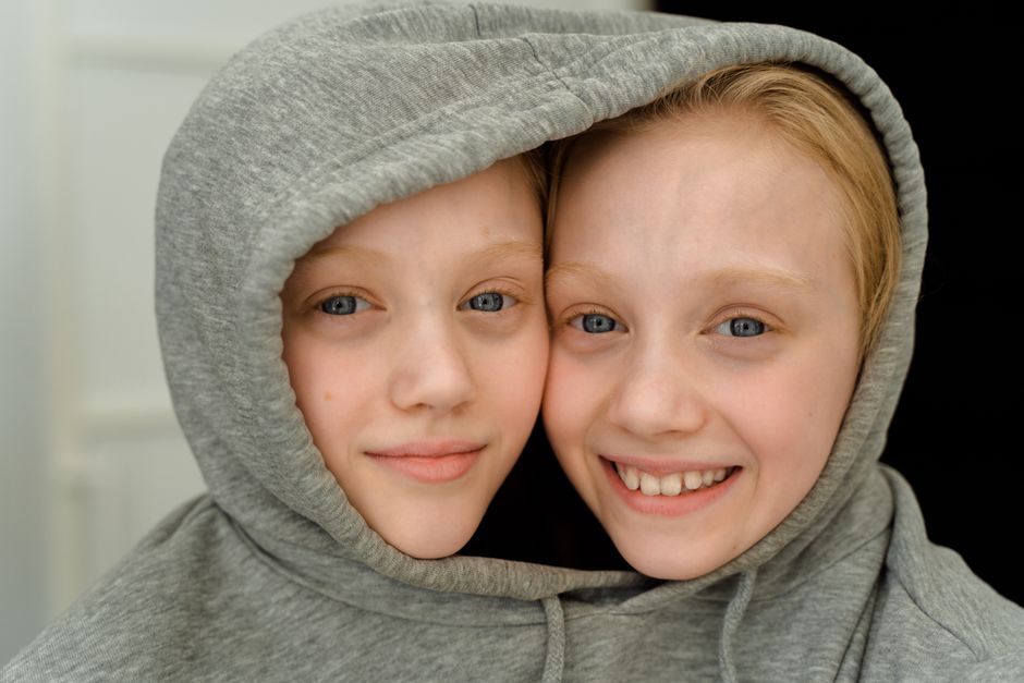 why are identical twins more common with ivf