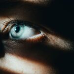 why do i see a flash of light when my eyes are closed