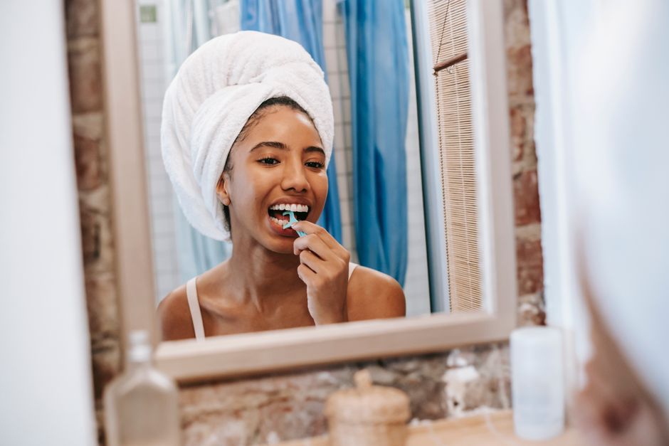 why do my teeth feel sensitive and how to fix it