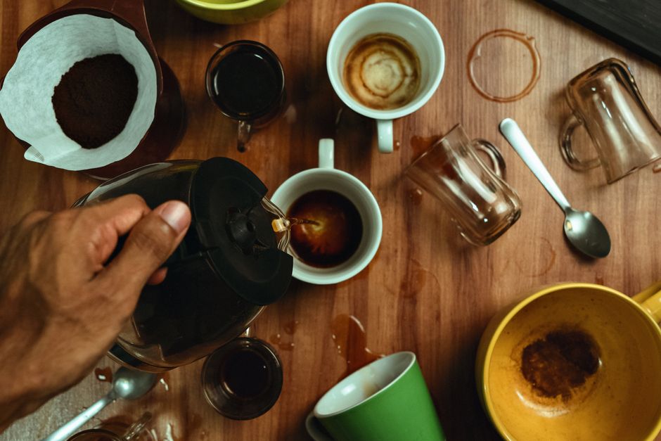 can coffee stain your teeth
