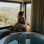 can pregnant get in jacuzzi