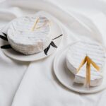 do you eat the rind on brie cheese