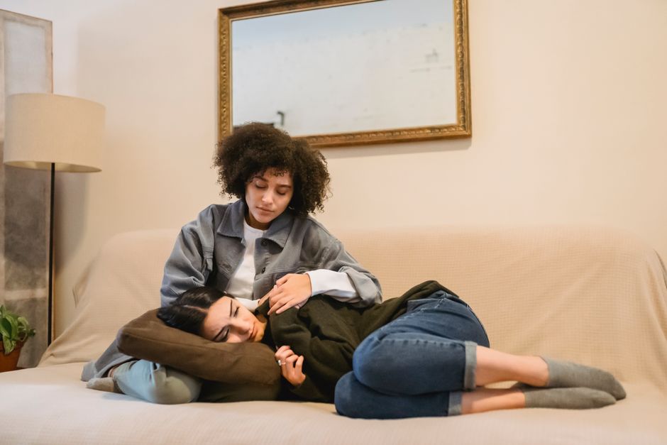 does cuddling help depression what science says