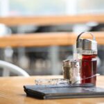 does red wine vinegar contain alcohol