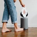 does trash in room casue head