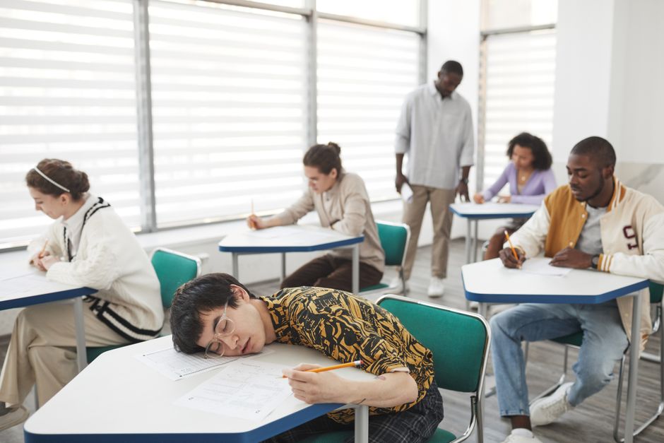 how can schools help students with stress