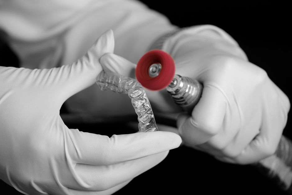 how do you clean a retainer what to use and avoid
