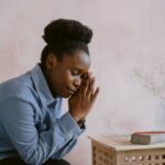 how does religion affect mental health benefits and risks